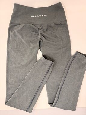 Alphalete Amplify Leggings No Front Seam Small, Scrunch Butt, Charcoal Gray